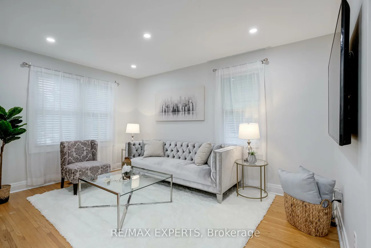 302, Avenue, Central Newmarket, Newmarket