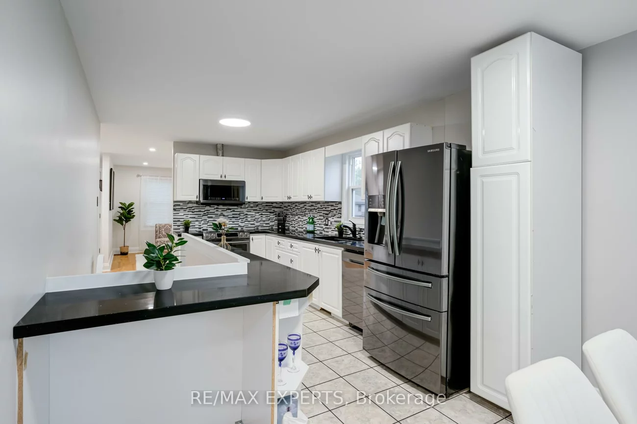 302, Avenue, Central Newmarket, Newmarket