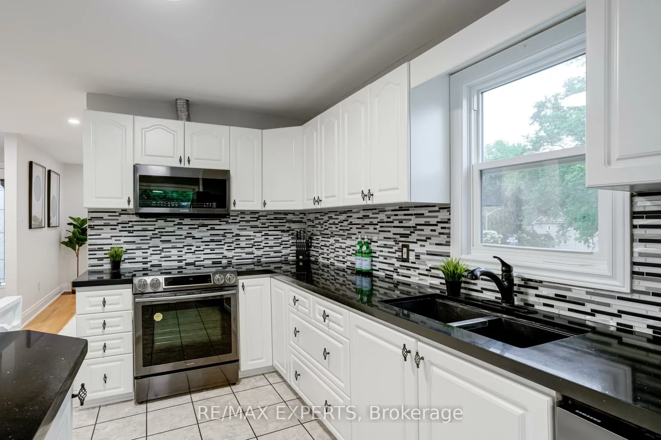 302, Avenue, Central Newmarket, Newmarket