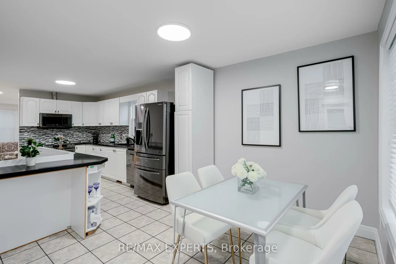 302, Avenue, Central Newmarket, Newmarket