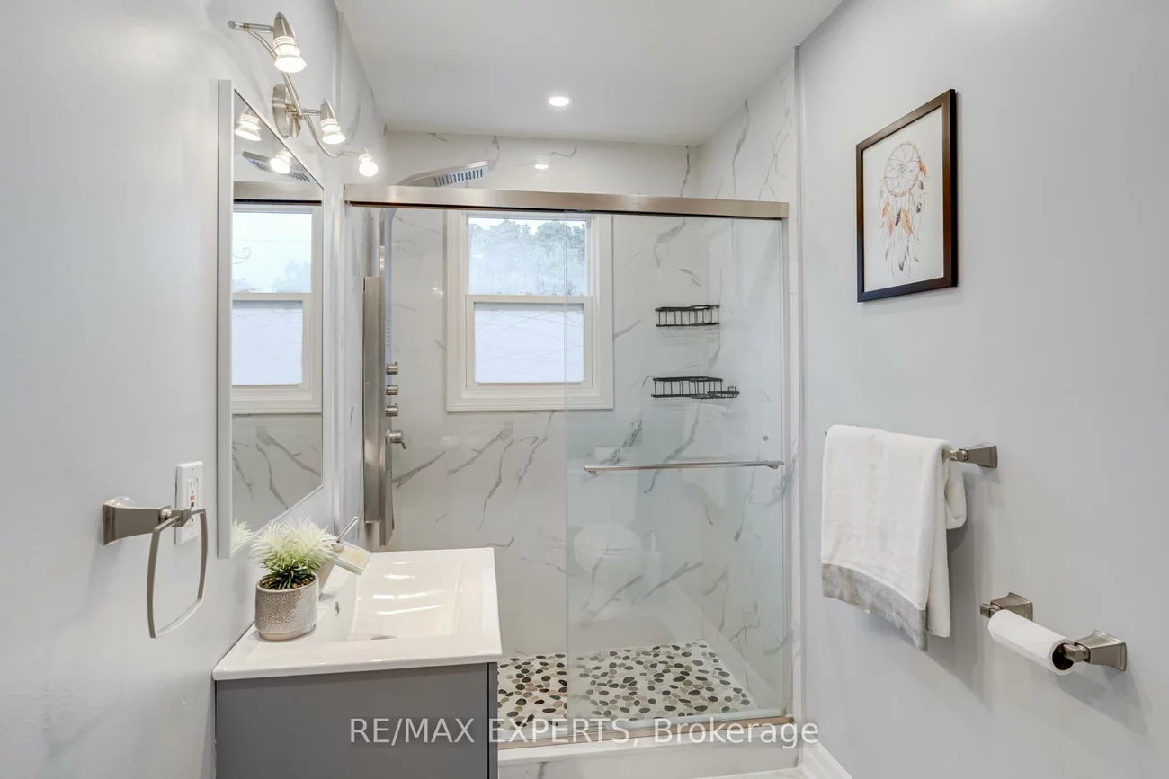 302, Avenue, Central Newmarket, Newmarket
