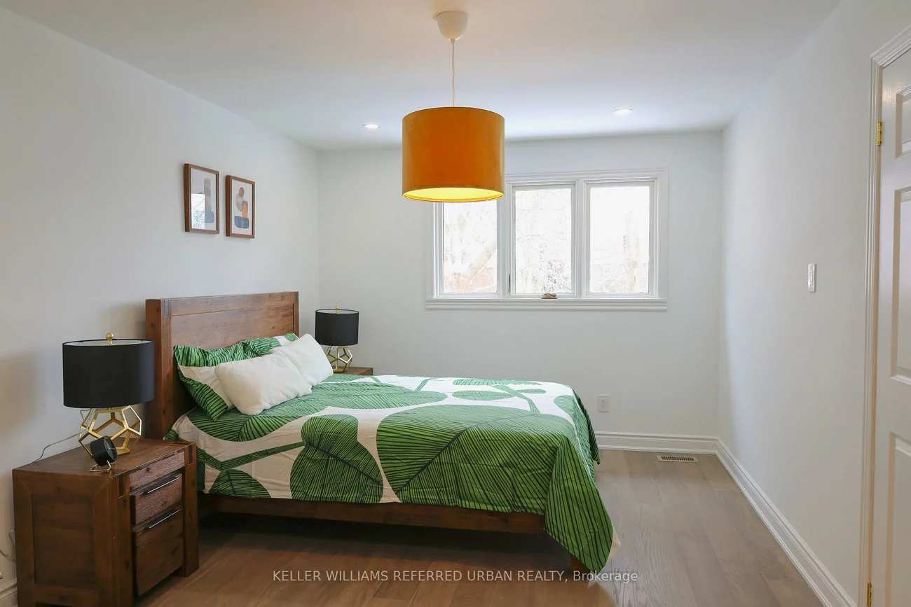 228, Elman, Bristol-London, Newmarket