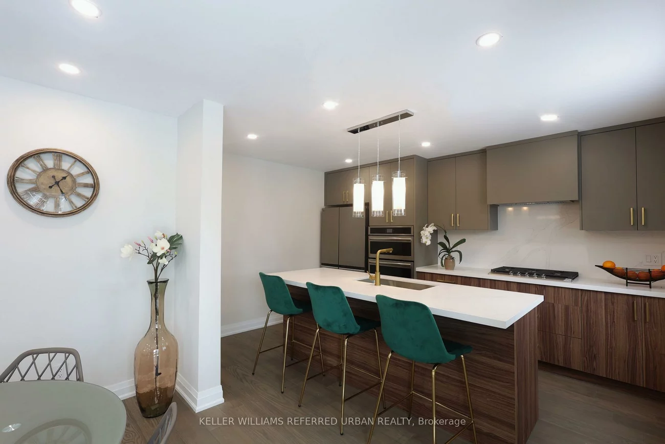 228, Elman, Bristol-London, Newmarket