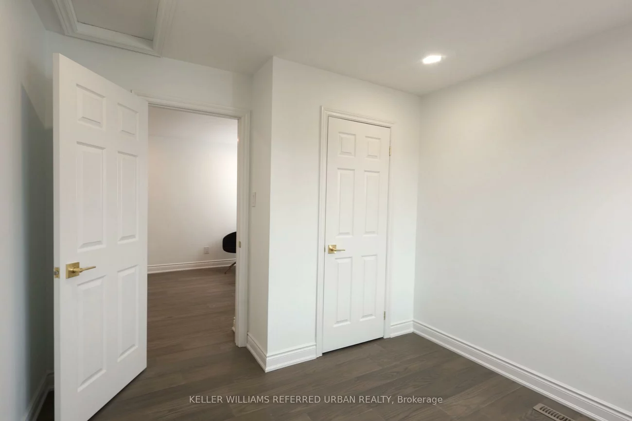 228, Elman, Bristol-London, Newmarket