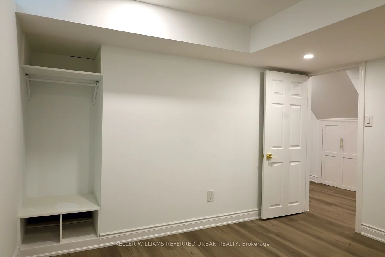 228, Elman, Bristol-London, Newmarket