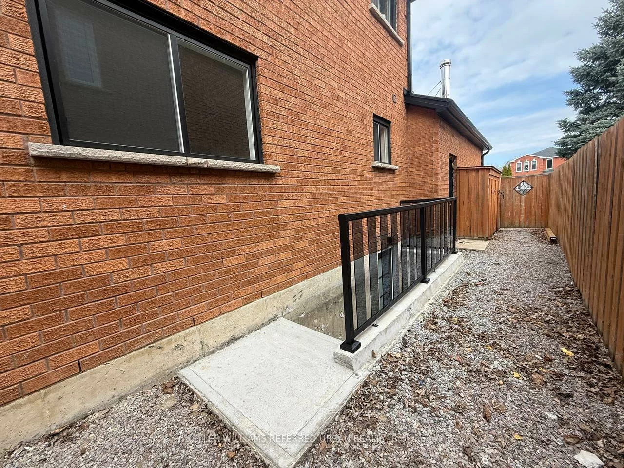 228, Elman, Bristol-London, Newmarket
