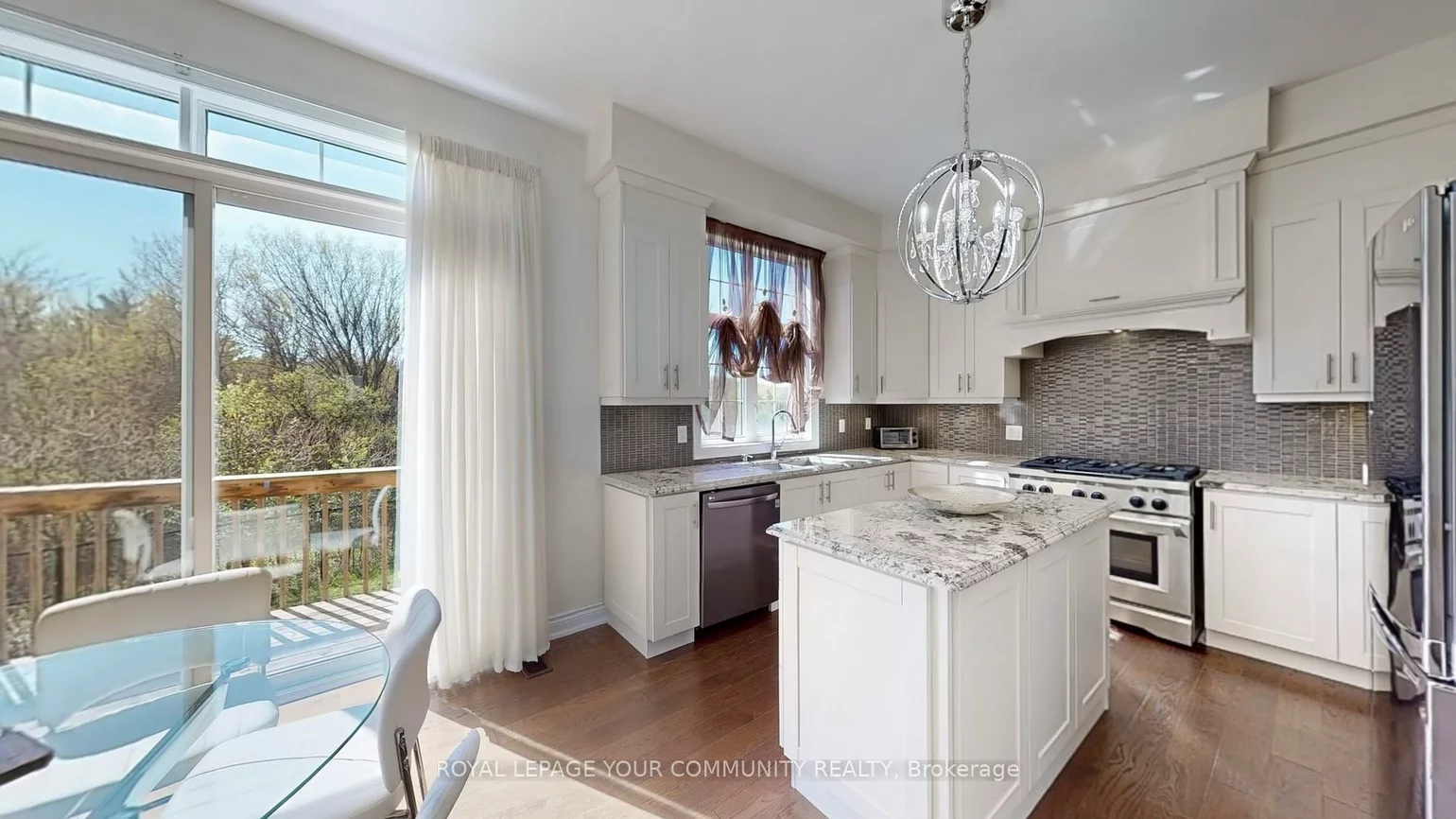 561, Clifford Perry, Woodland Hill, Newmarket