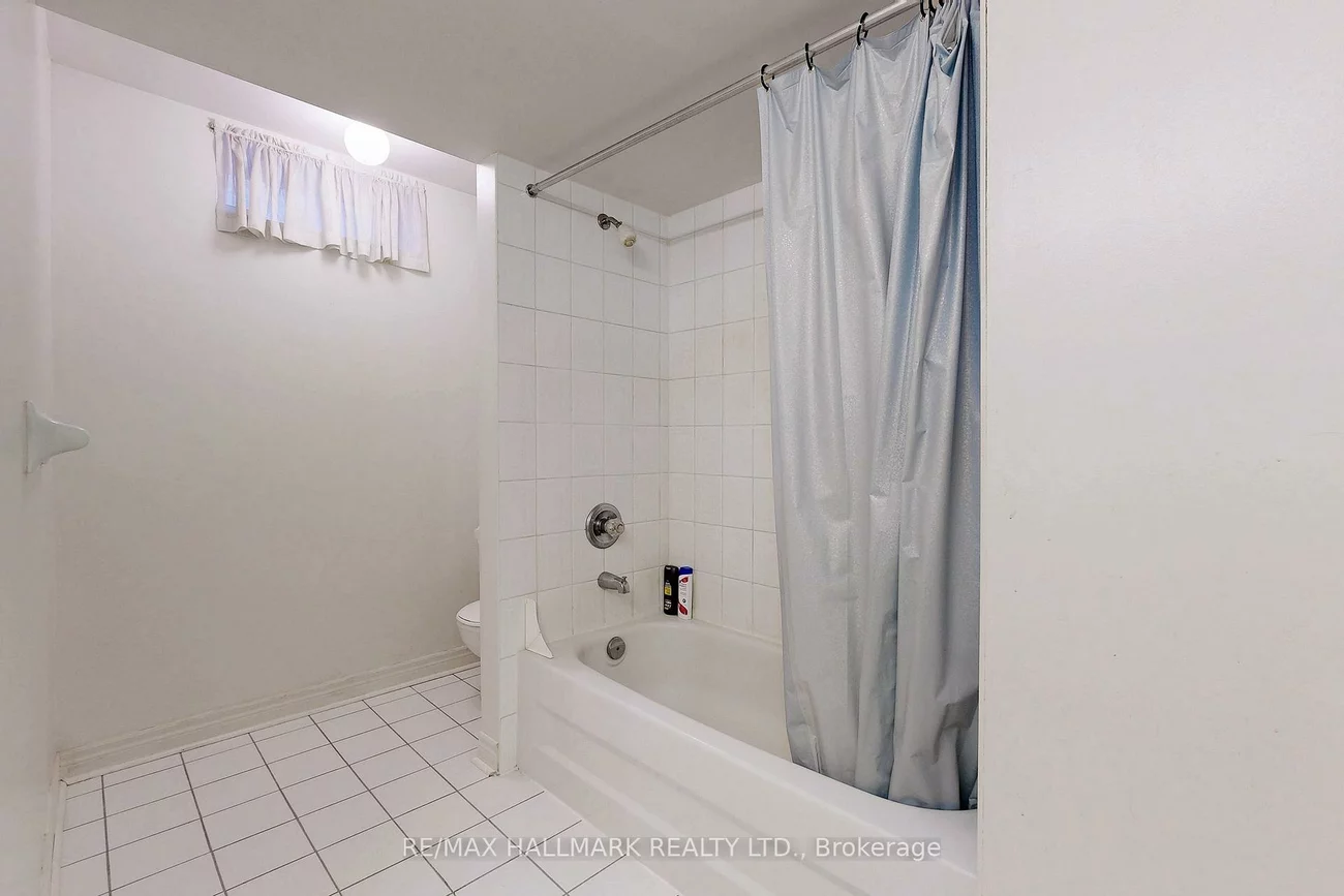 530, Laurel Wood, Central Newmarket, Newmarket