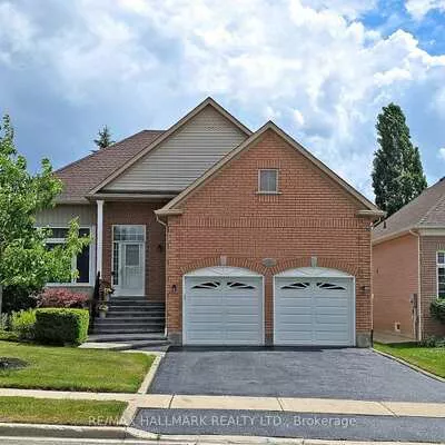 530, Laurel Wood, Central Newmarket, Newmarket