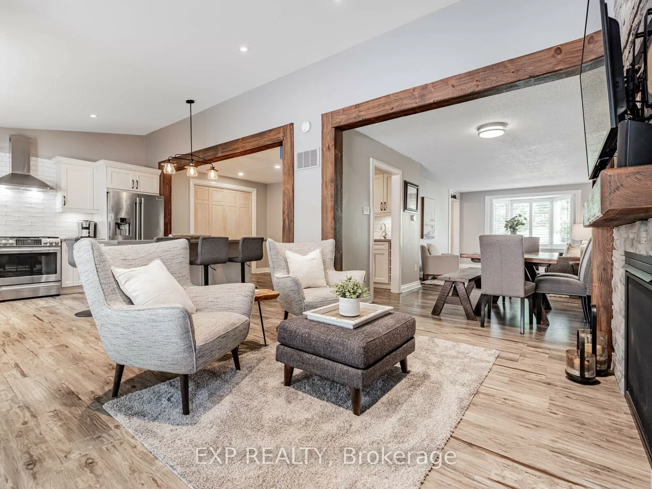 235, Robinson, Central Newmarket, Newmarket
