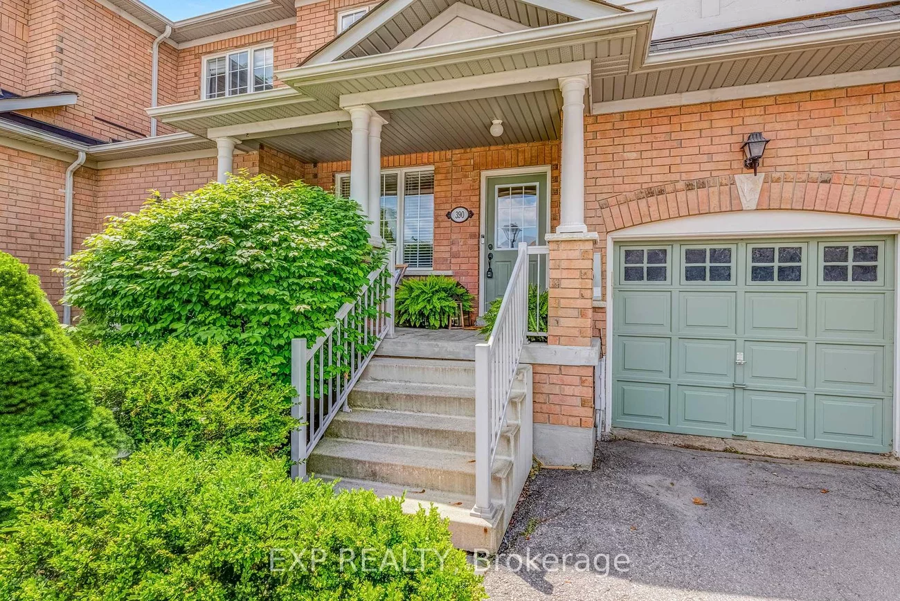 390, Flagstone, Woodland Hill, Newmarket