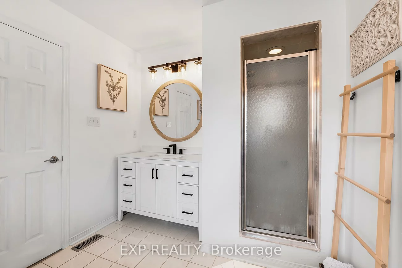 390, Flagstone, Woodland Hill, Newmarket