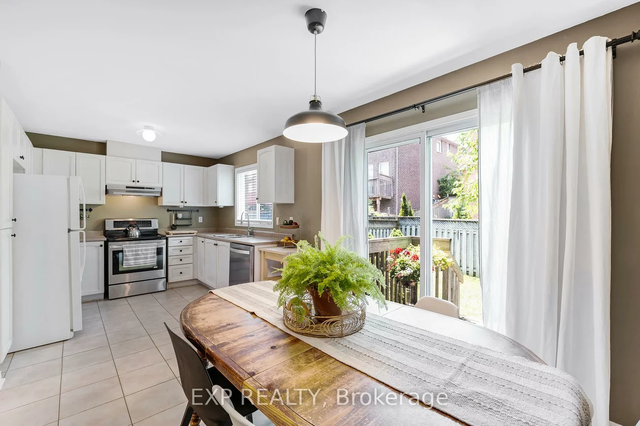 390, Flagstone, Woodland Hill, Newmarket
