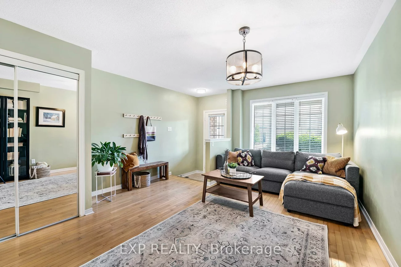 390, Flagstone, Woodland Hill, Newmarket