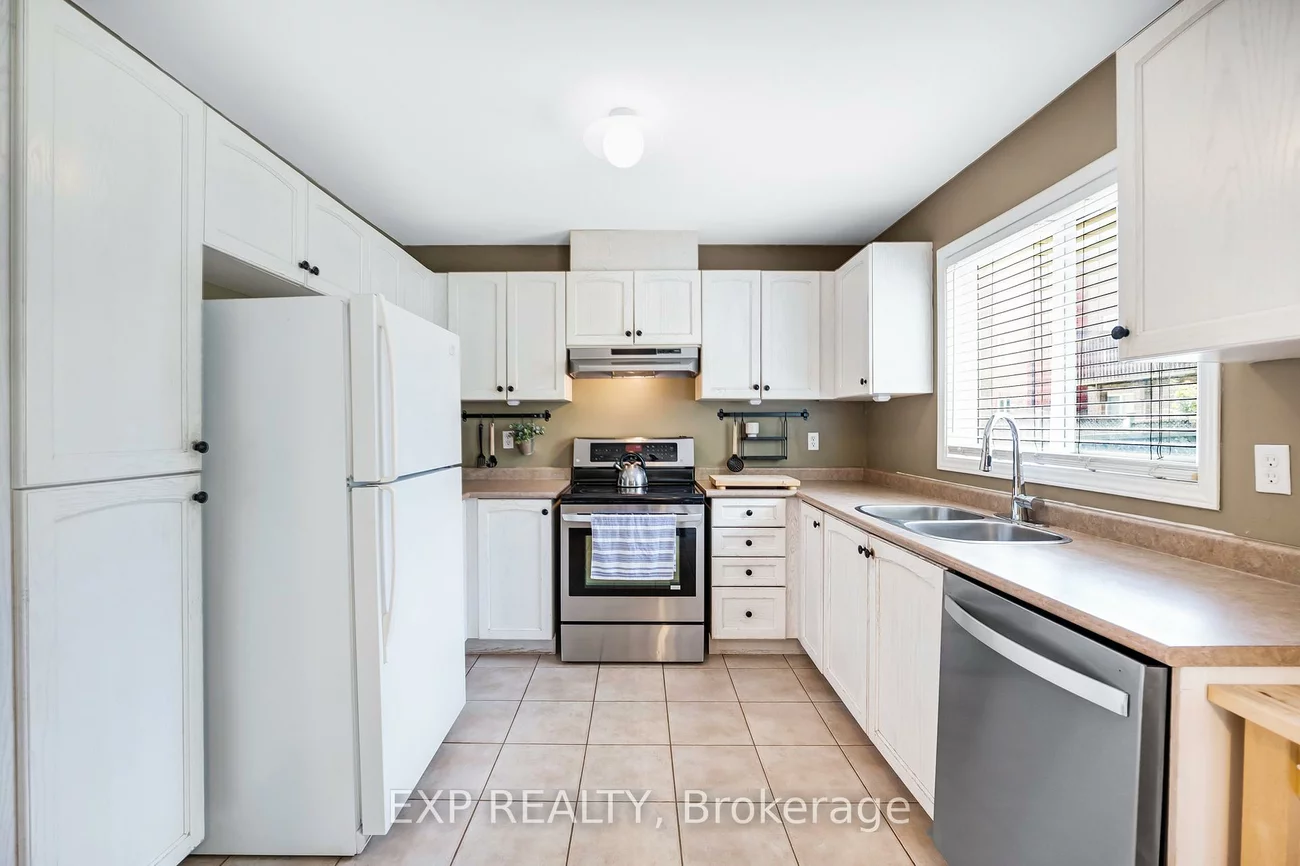 390, Flagstone, Woodland Hill, Newmarket