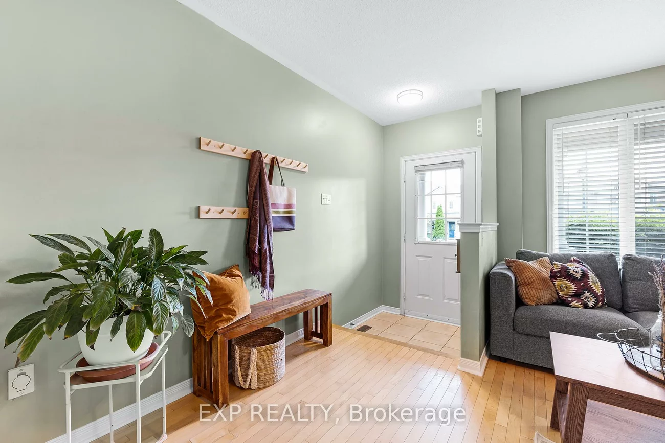 390, Flagstone, Woodland Hill, Newmarket