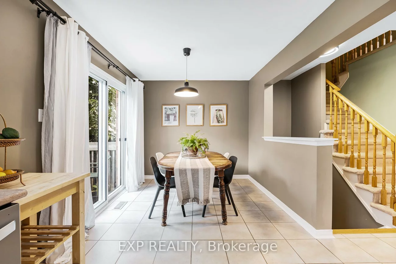 390, Flagstone, Woodland Hill, Newmarket