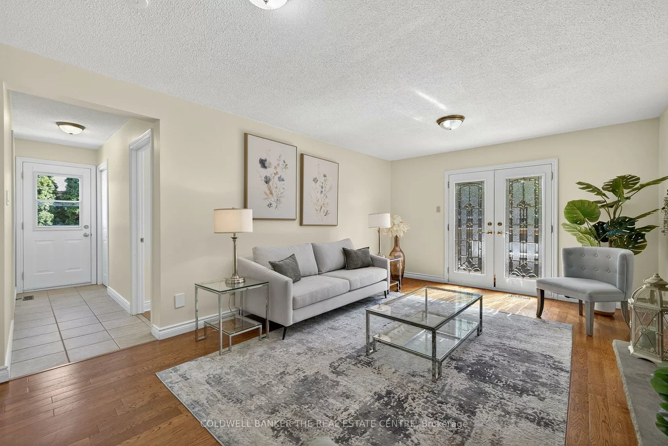 204, Alexander, Gorham-College Manor, Newmarket