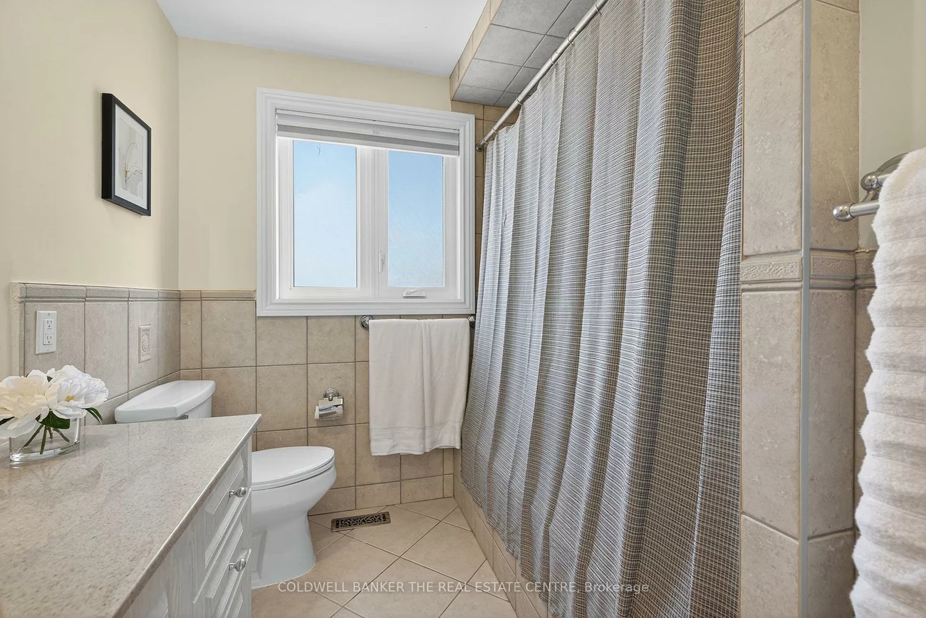 204, Alexander, Gorham-College Manor, Newmarket