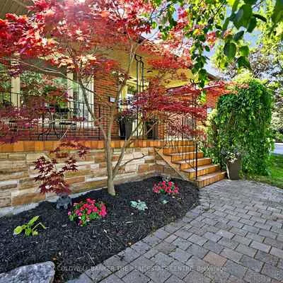 204, Alexander, Gorham-College Manor, Newmarket