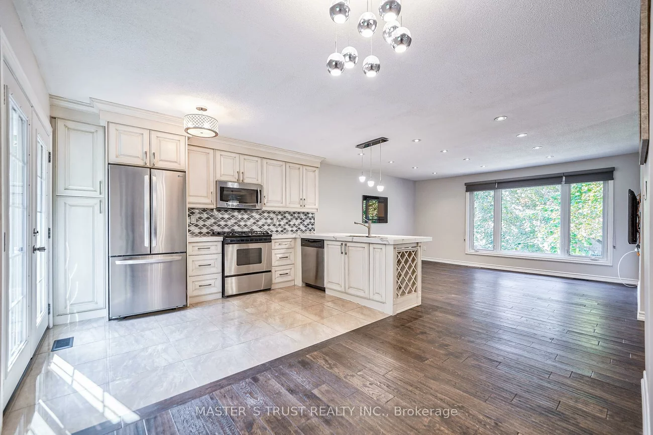 77, Highland, Gorham-College Manor, Newmarket