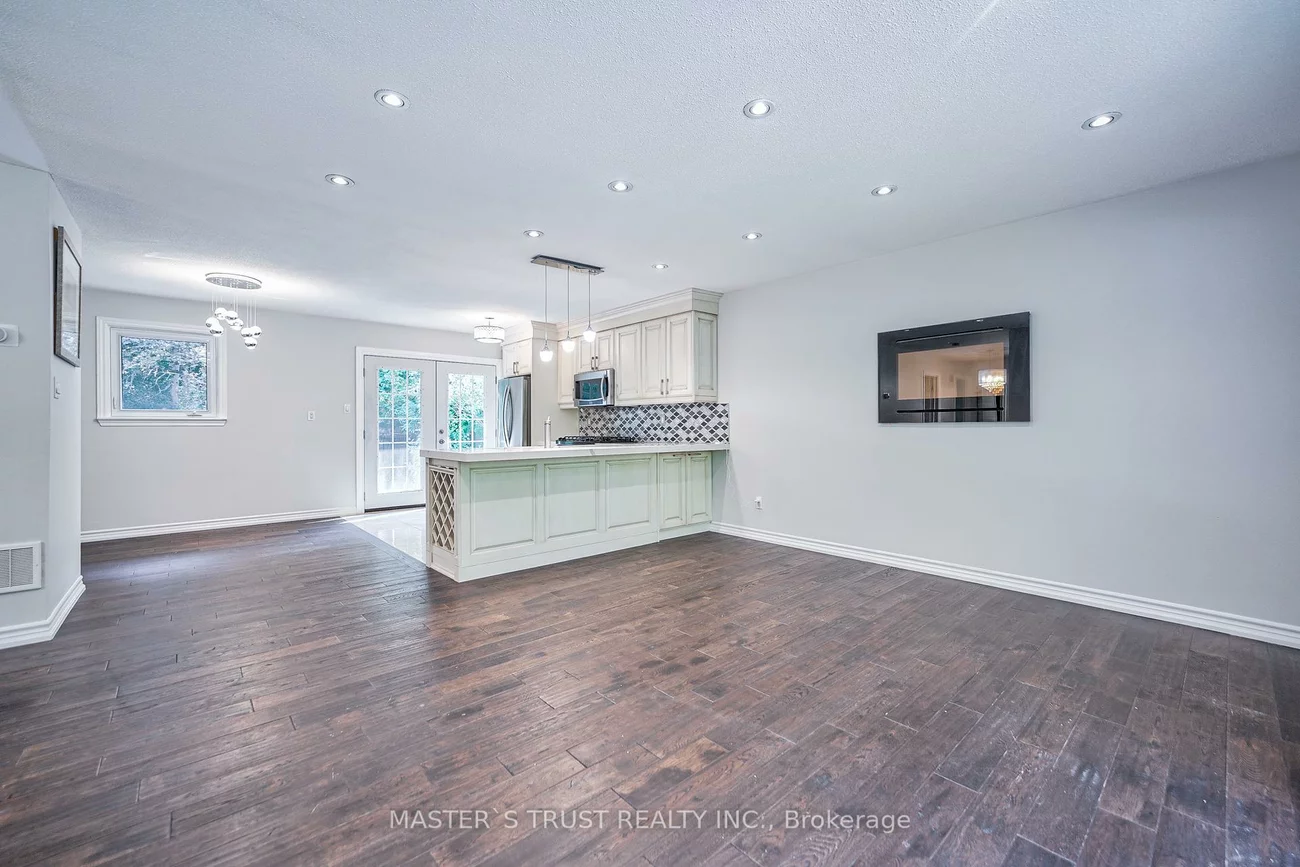 77, Highland, Gorham-College Manor, Newmarket