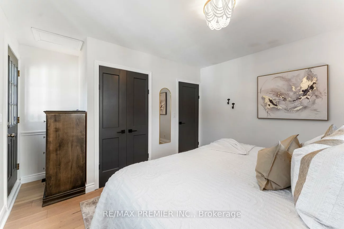378, Andrew, Central Newmarket, Newmarket
