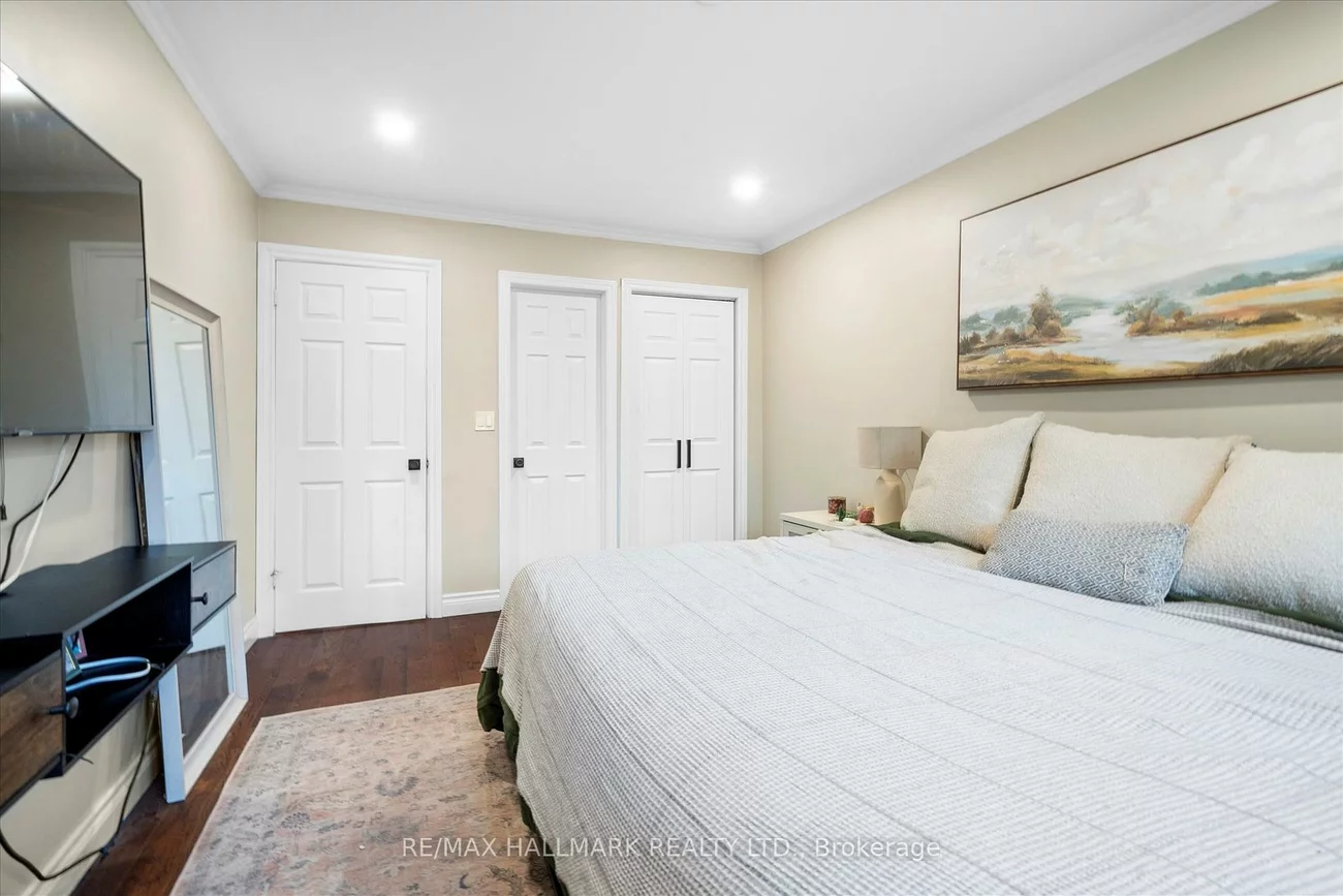 372, Dixon, Central Newmarket, Newmarket