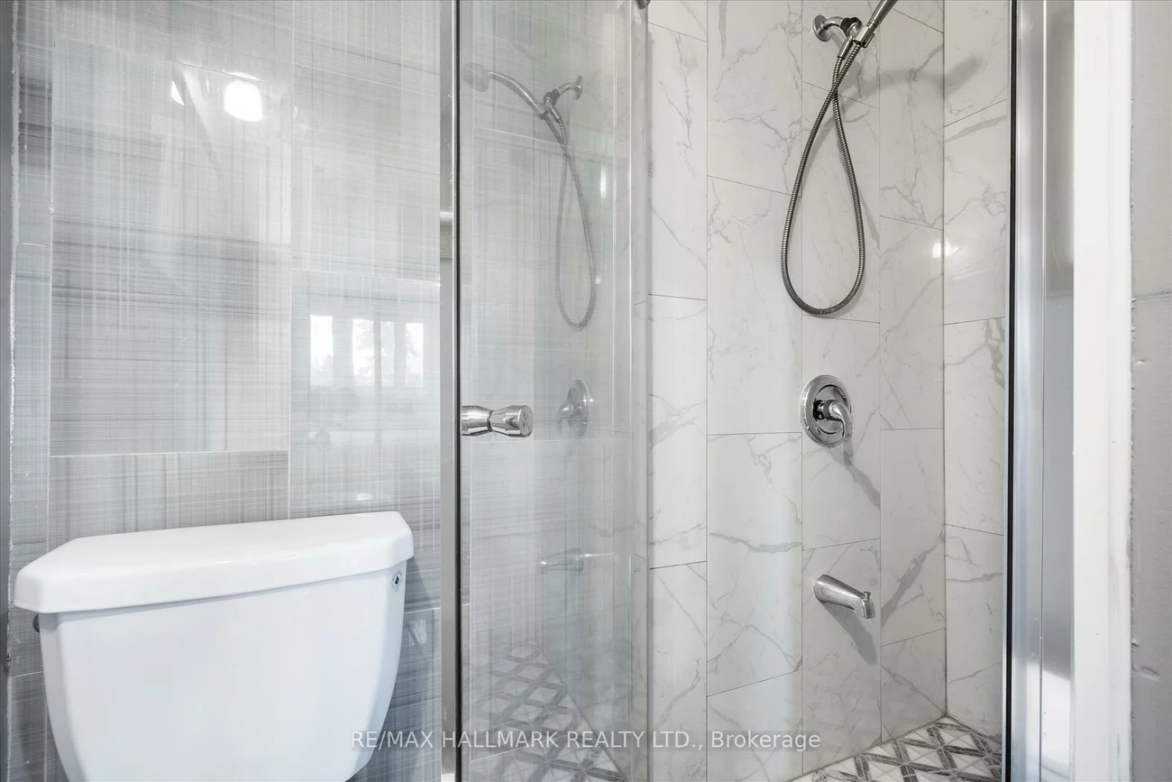 372, Dixon, Central Newmarket, Newmarket