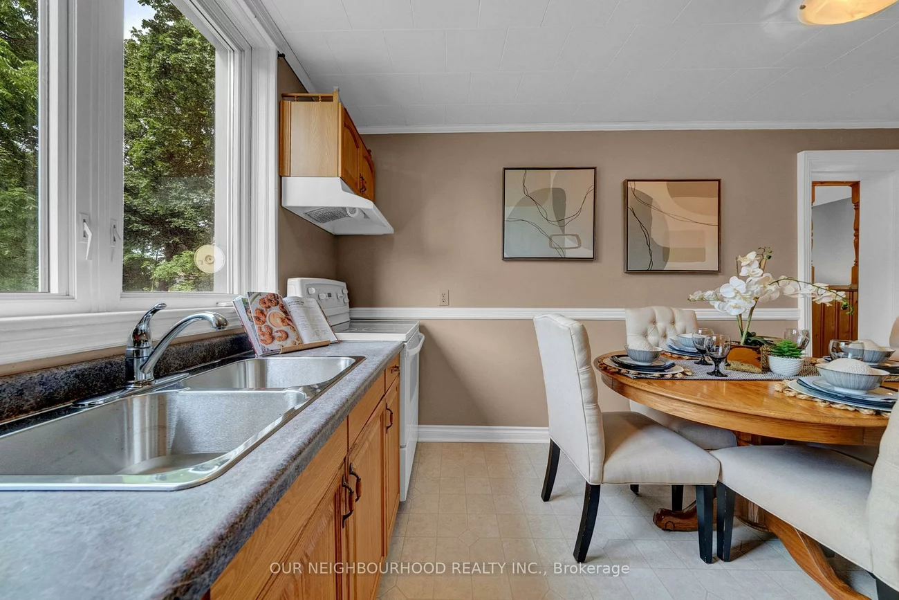 313, Second, Central Newmarket, Newmarket