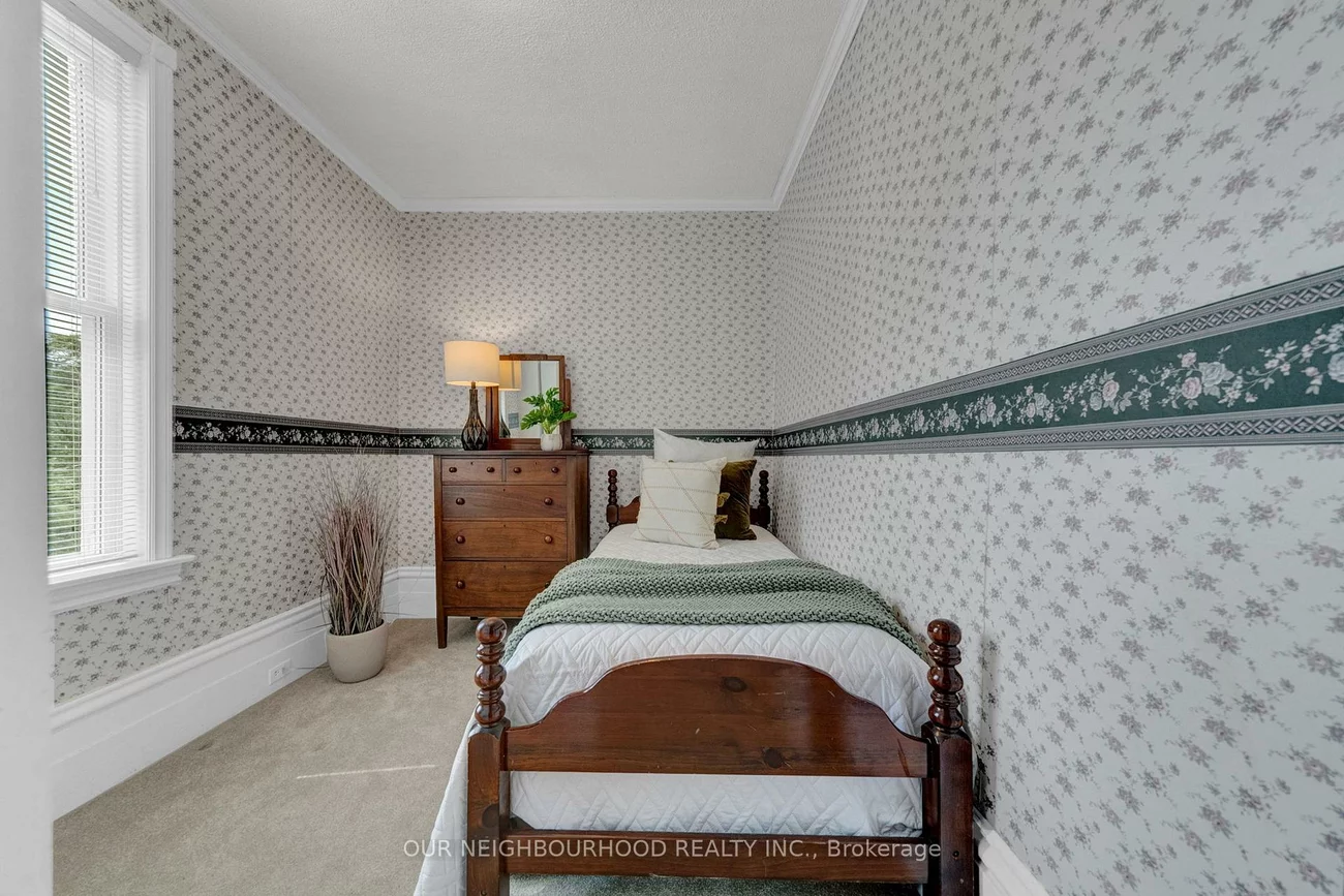 313, Second, Central Newmarket, Newmarket
