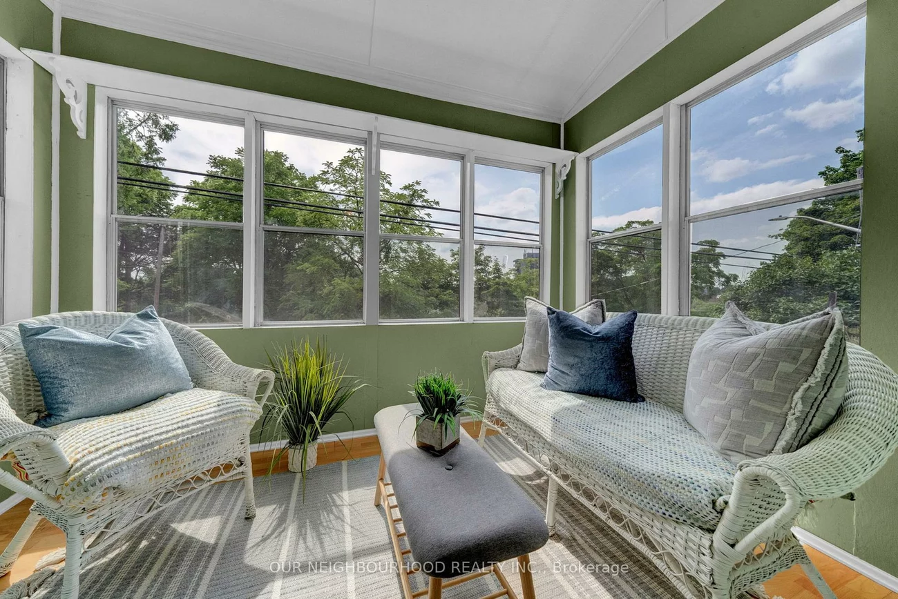 313, Second, Central Newmarket, Newmarket