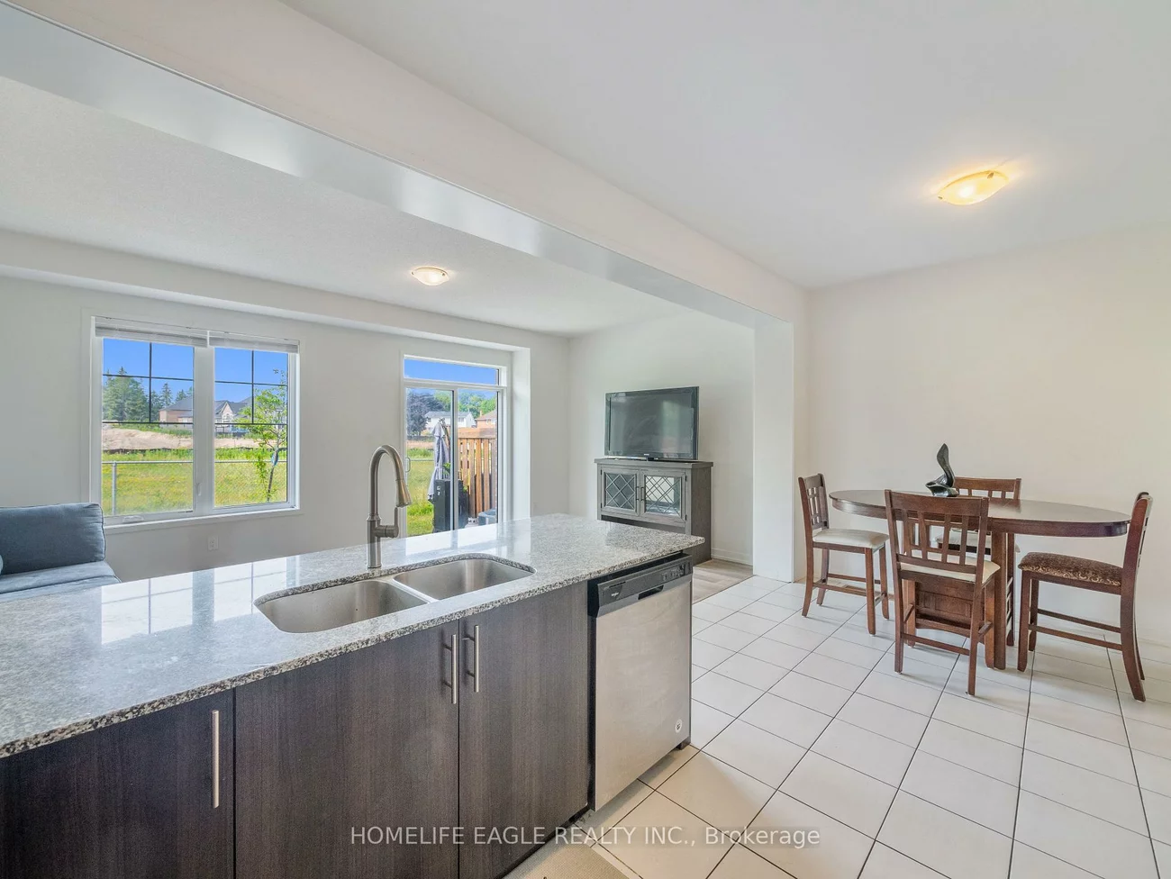 228, Bennett, Glenway Estates, Newmarket