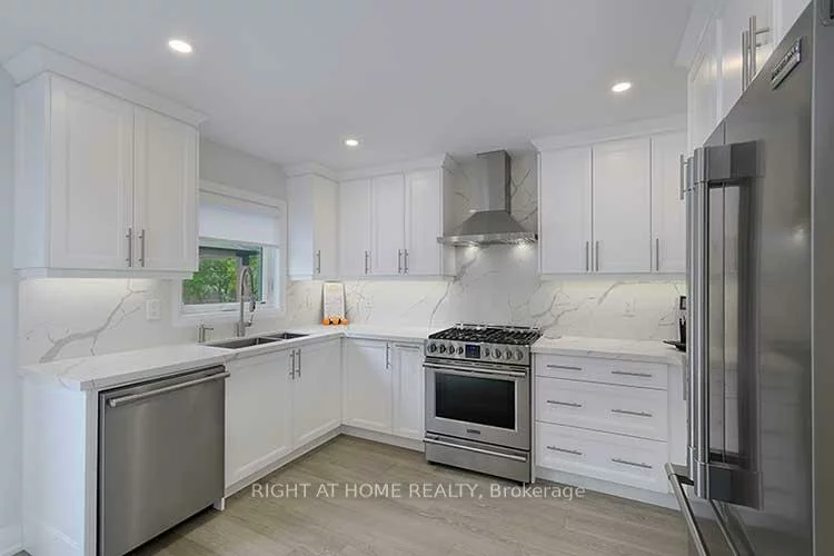 413, Mathews, Glenway Estates, Newmarket