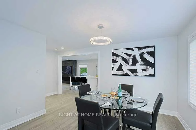 413, Mathews, Glenway Estates, Newmarket