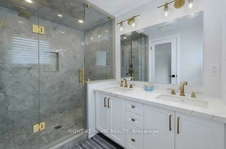 413, Mathews, Glenway Estates, Newmarket