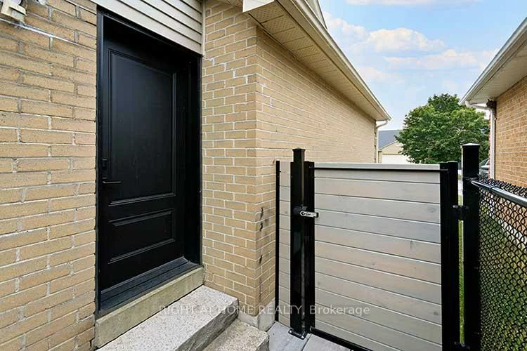 413, Mathews, Glenway Estates, Newmarket