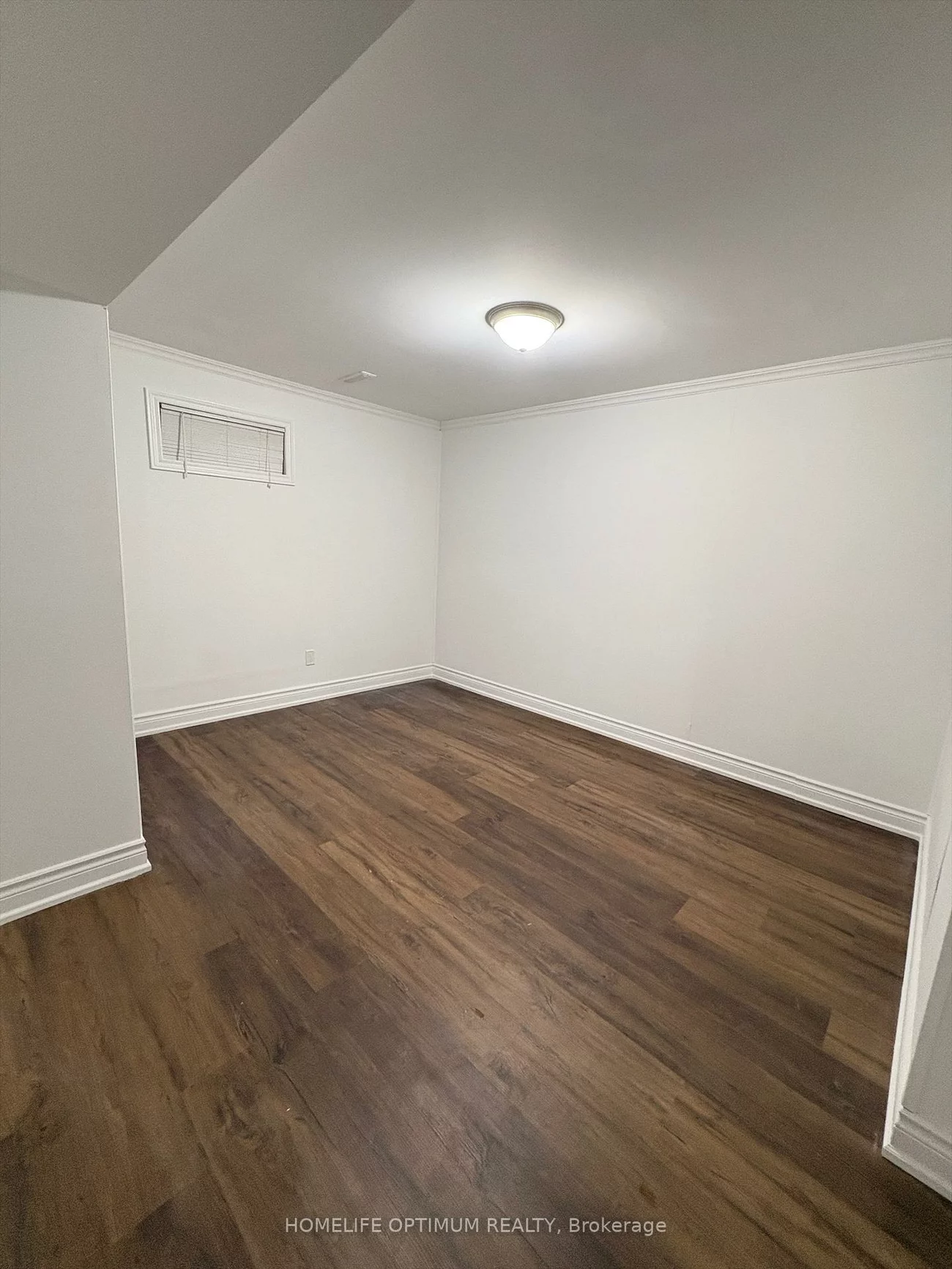 702, Leeder, Huron Heights-Leslie Valley, Newmarket
