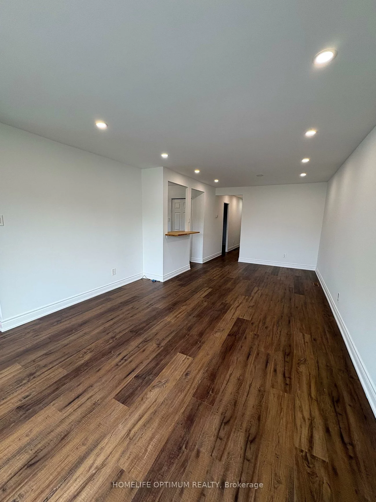 702, Leeder, Huron Heights-Leslie Valley, Newmarket