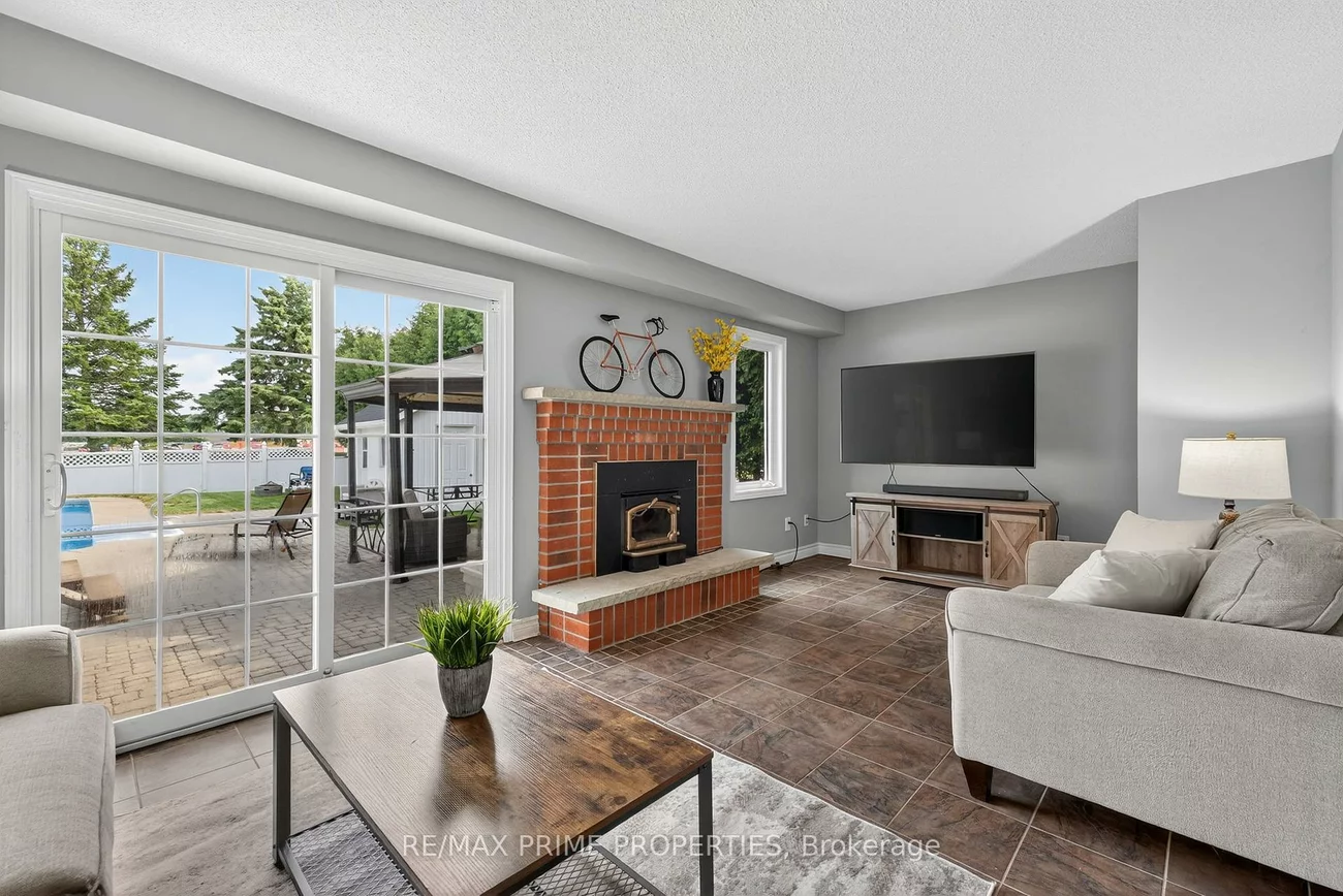 216, Crossland, Glenway Estates, Newmarket