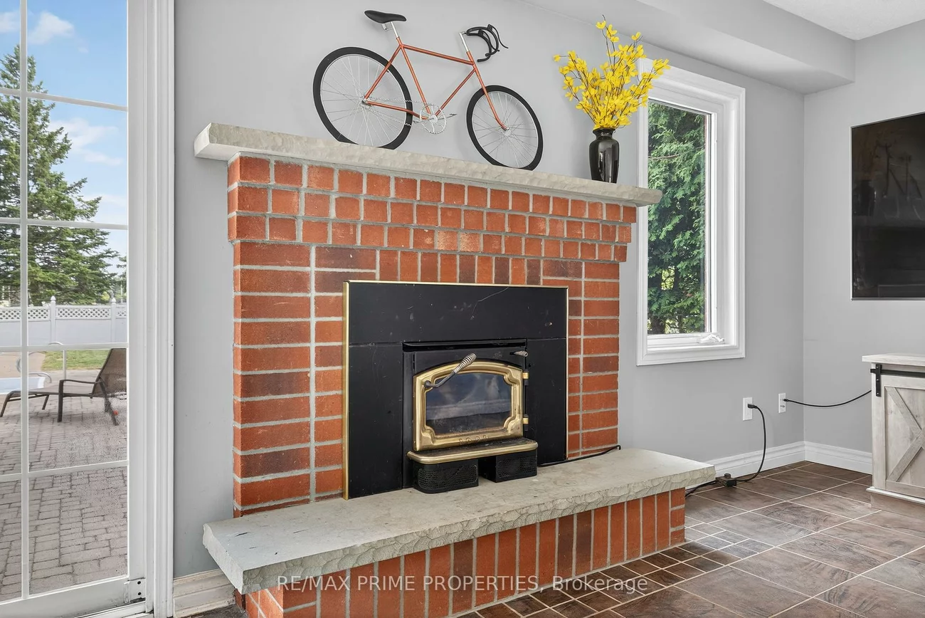 216, Crossland, Glenway Estates, Newmarket