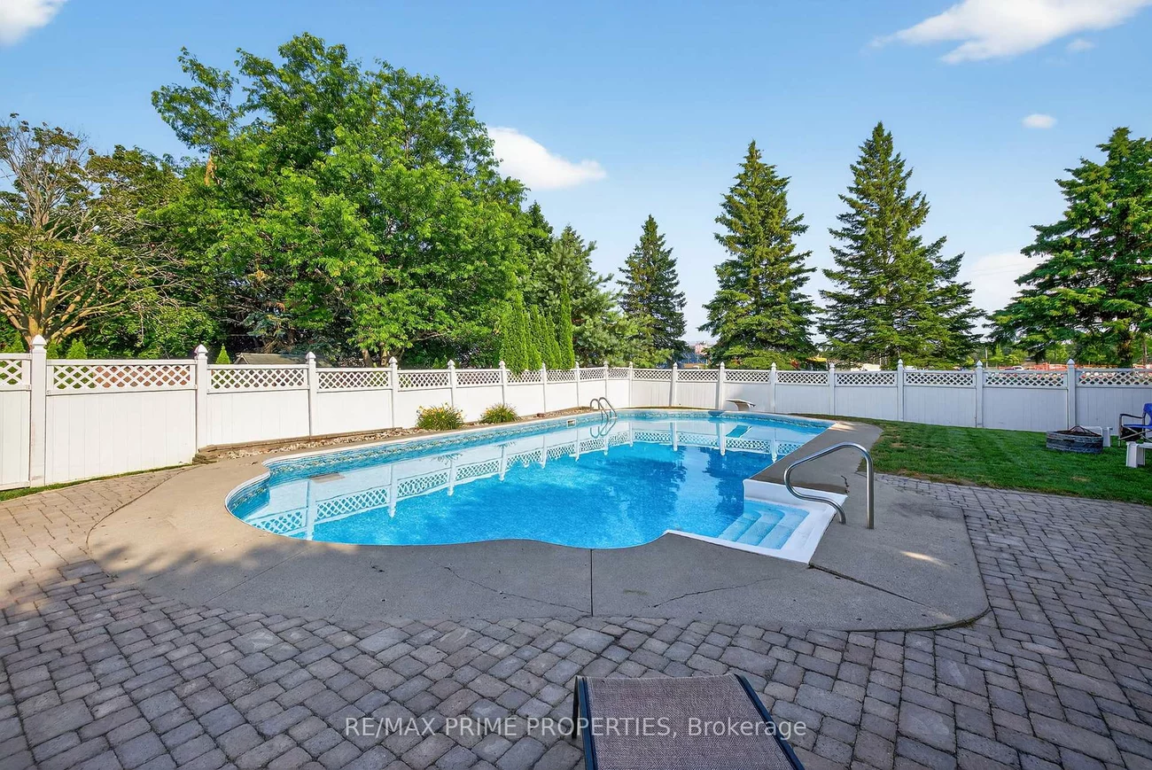 216, Crossland, Glenway Estates, Newmarket