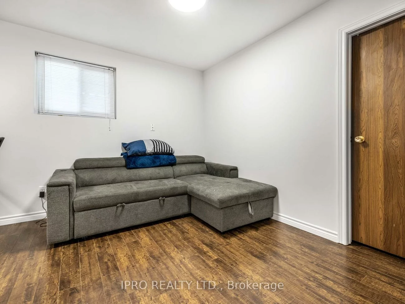 640, Irwin, Huron Heights-Leslie Valley, Newmarket