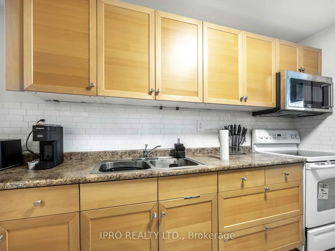 640, Irwin, Huron Heights-Leslie Valley, Newmarket