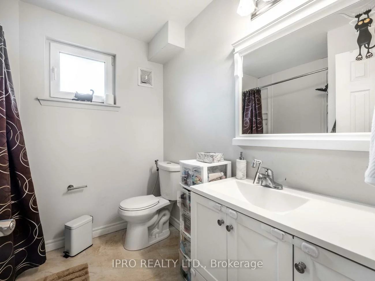 640, Irwin, Huron Heights-Leslie Valley, Newmarket
