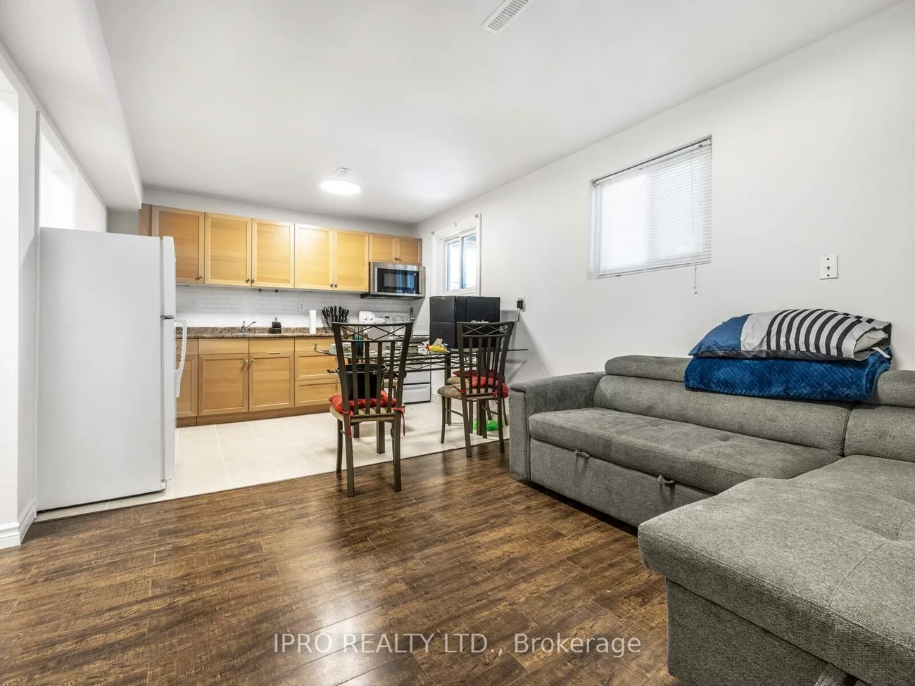 640, Irwin, Huron Heights-Leslie Valley, Newmarket