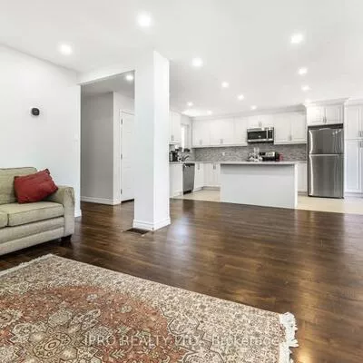 640, Irwin, Huron Heights-Leslie Valley, Newmarket
