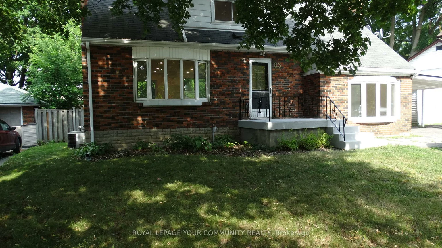 83, Lundy's, Huron Heights-Leslie Valley, Newmarket