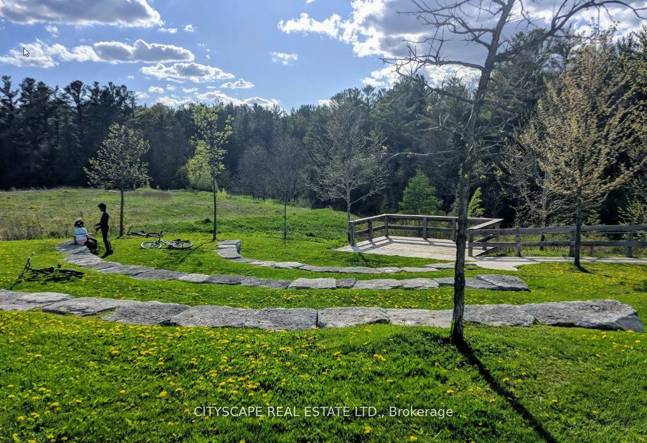 369, Kwapis, Woodland Hill, Newmarket