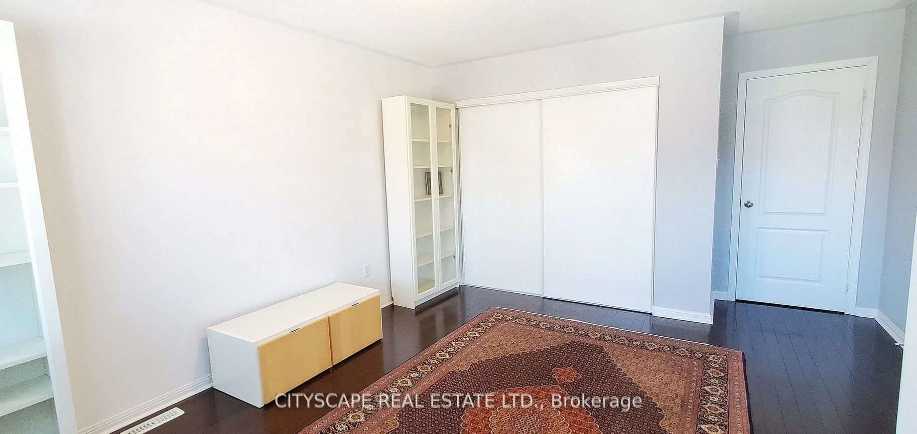 369, Kwapis, Woodland Hill, Newmarket